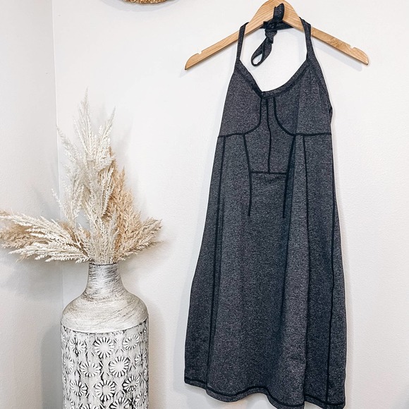 Athleta Halter Exercise Dress Athleisure Tennis Outdoor Heathered Gray Size 8 - Picture 1 of 8